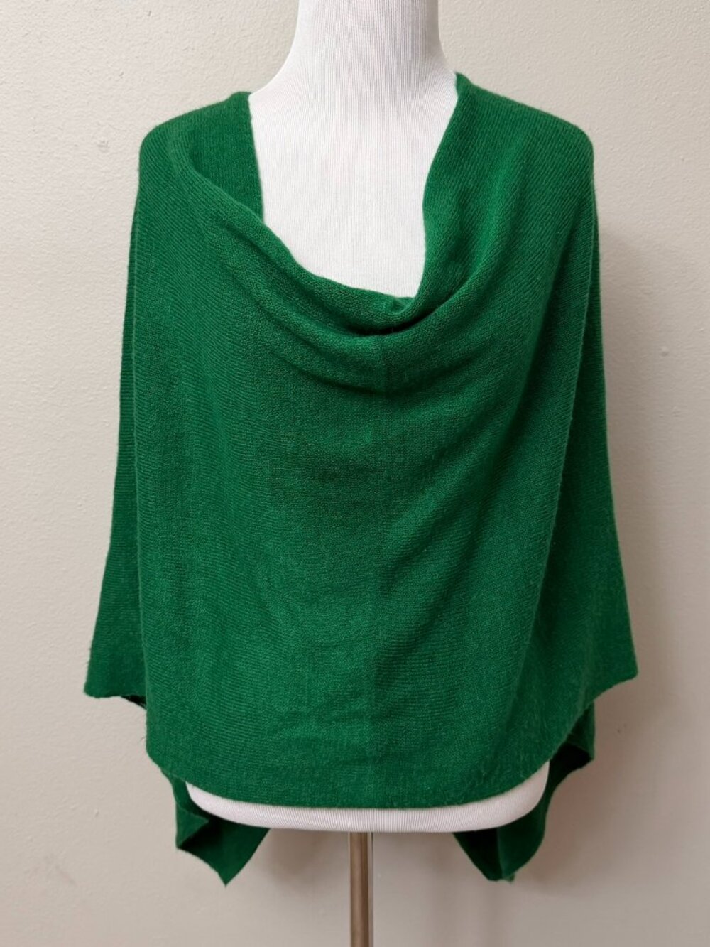 Versona Cream Green Set of Two Shawls One Size Fits All